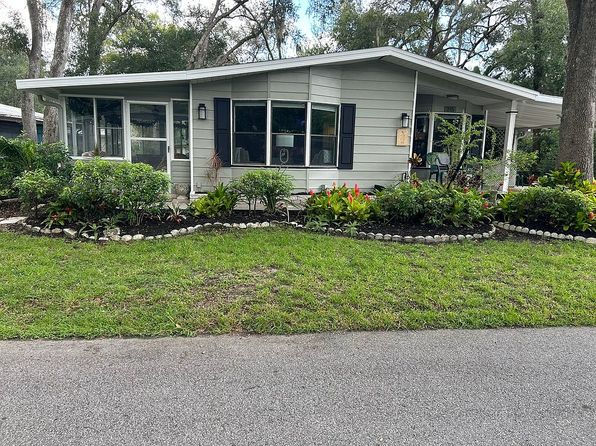 215 Holly Dr
