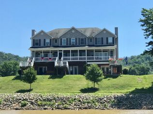 65 Governor St UNIT 3B, Ripley, OH 45167