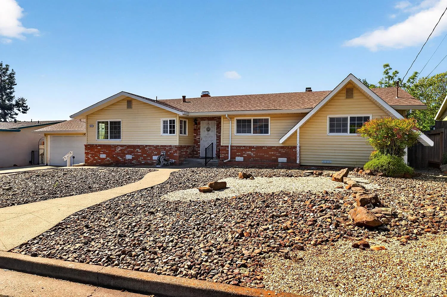 5035 Boulder Lane photo 1