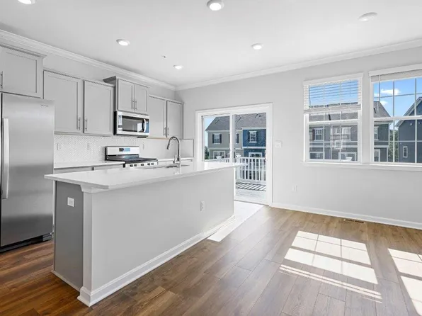 16653 Green Glade Dr, Brandywine, MD 20613