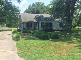 105 W Madison St, Hazen, AR 72064