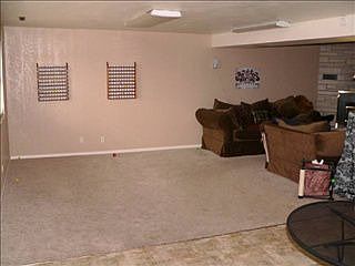5th image of 110 Whitaker Dr