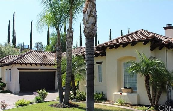 2nd image of 947 Sunset Hills Ln