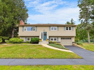 5 Jackson Ave, Peabody, MA 01960
