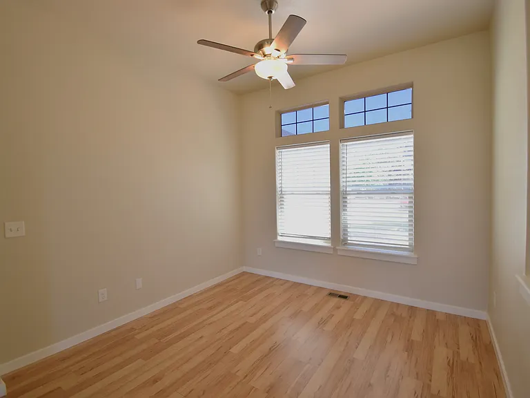 310 E Ironstone Ct — Photo 7