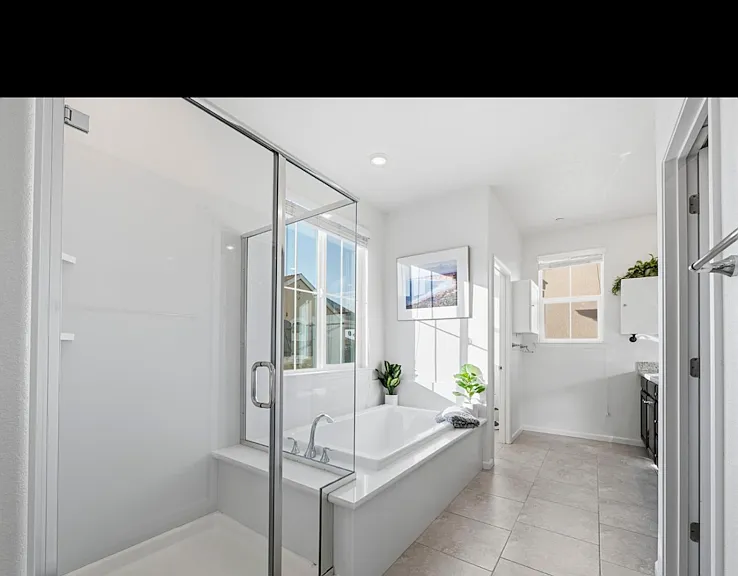 Master bedroom bathroom