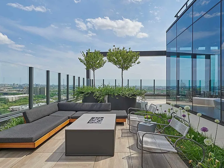 The Avra West Loop — Photo 8