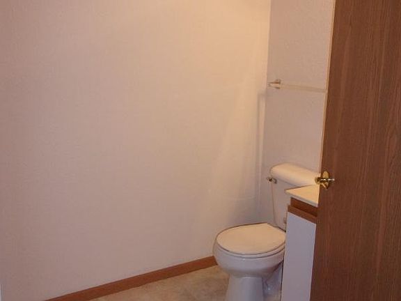 3rd image of 4821 Windward Ct APT 9