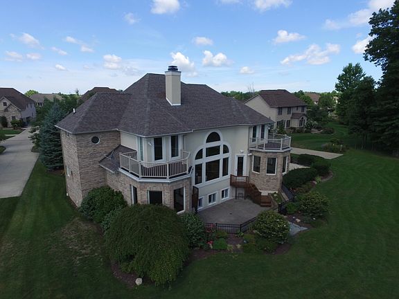 2nd image of 4411 Royal Saint George Dr