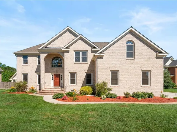 812 Wakedale Arch, Chesapeake, VA 23322