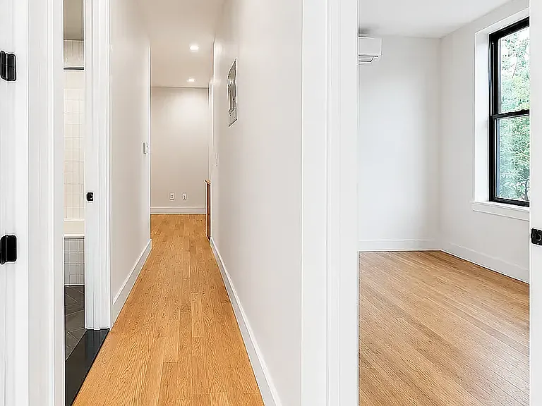481 Evergreen Ave #2I — Photo 7