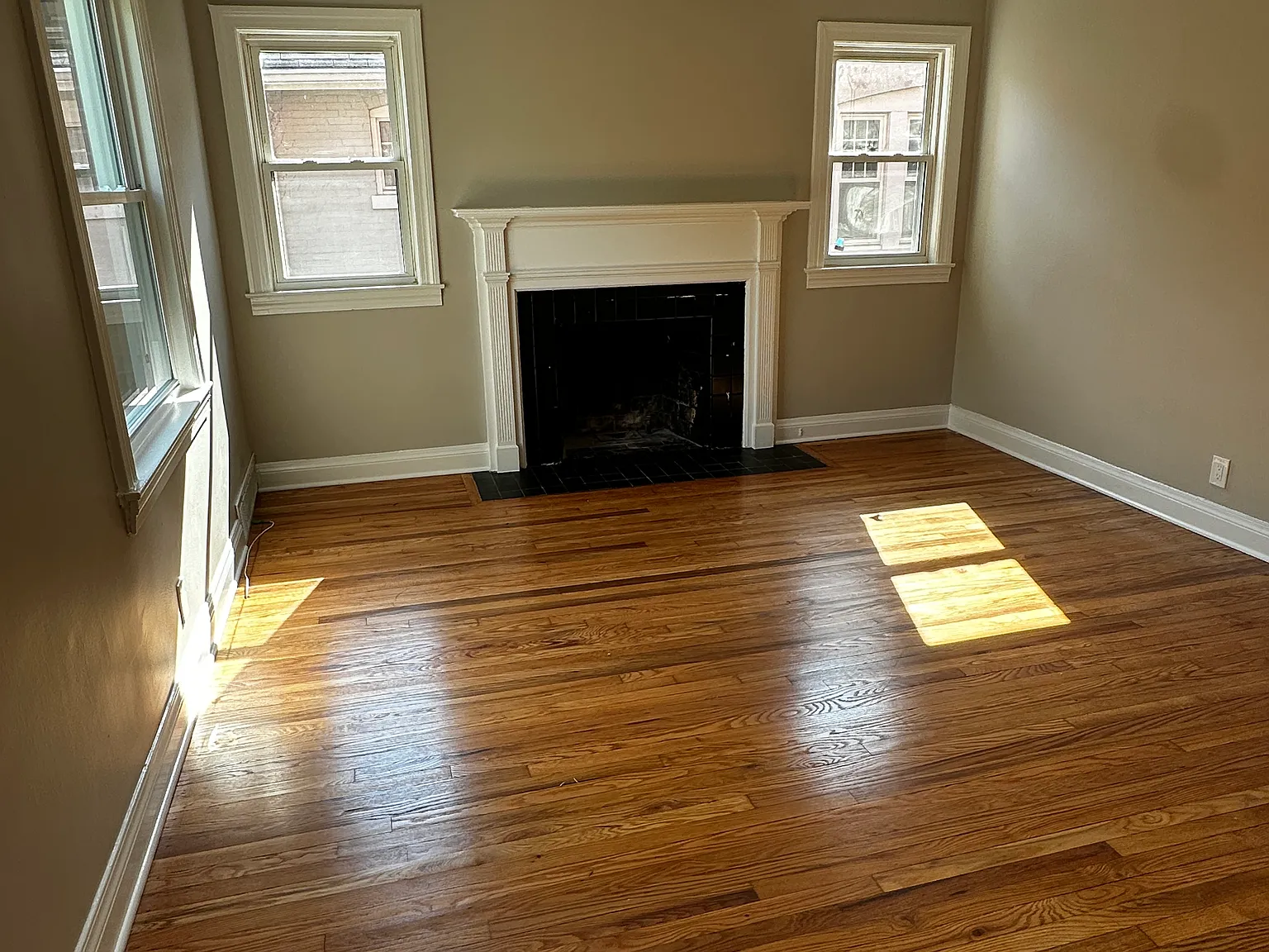 1 bed, 890 sqft, $1,250 — Photo 3