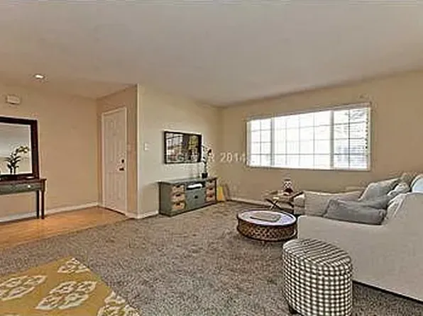 8237 Stapleton Ave, Las Vegas, NV 89145
