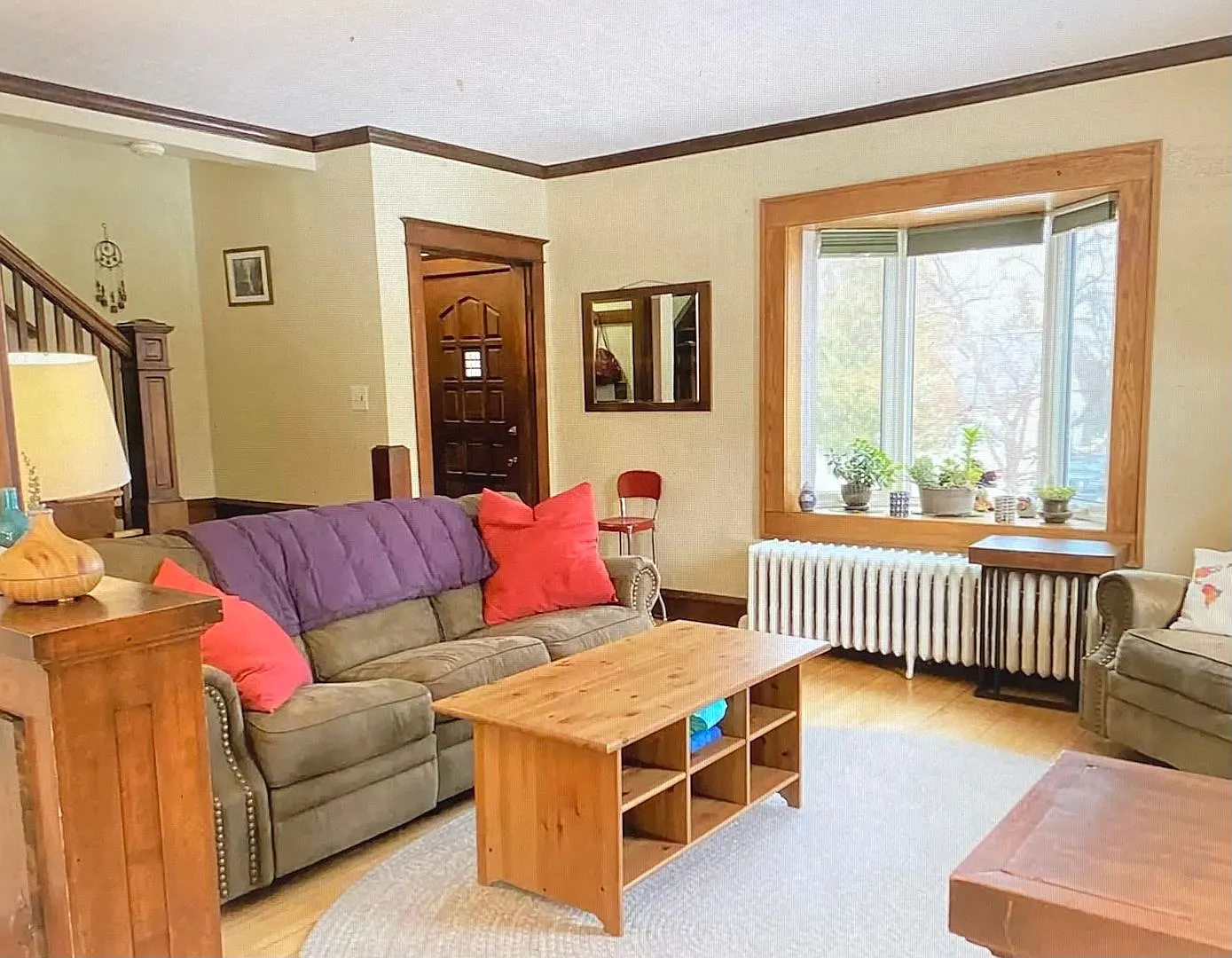 Available Now!- 3 bed 1 Bath Home! Don't Miss The Chance To Make This Your Home! Also $250 Off Fi... — Photo 3