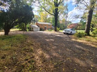 13209 Twin Lakes Dr, Clifton, VA 20124