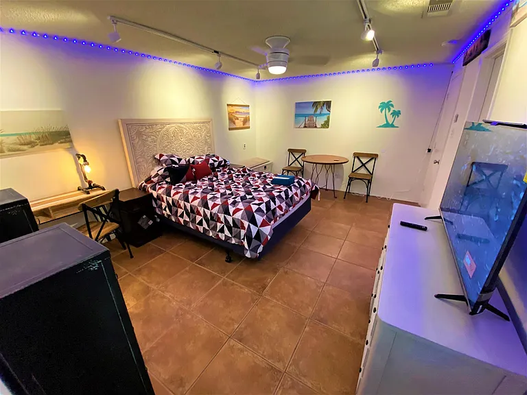 847 Middle Run Ct — Photo 63