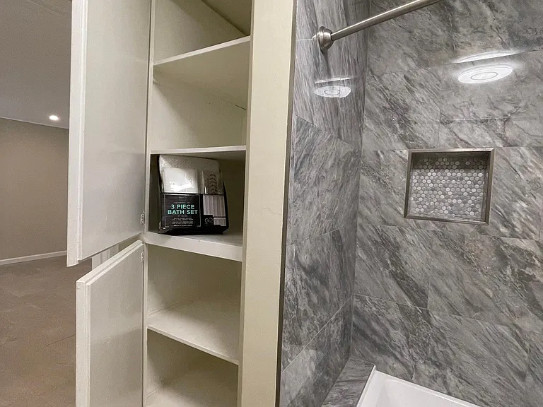 5700 Etiwanda Ave #240 — Photo 32