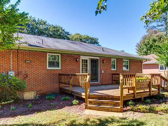 4th image of 304 New Castle Dr