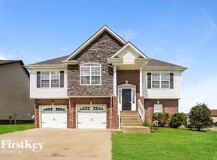 1269 Allmon Dr, Clarksville, TN 37042