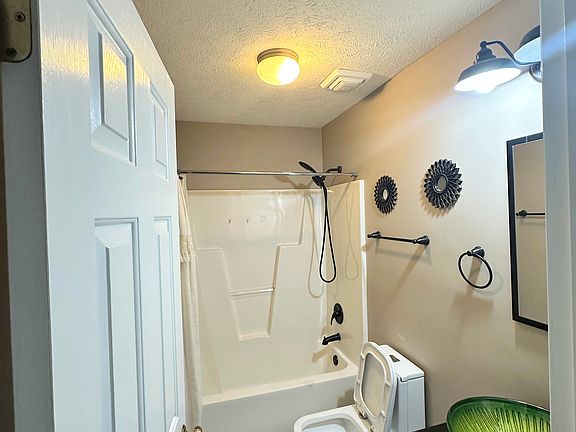 Visitors Bathroom