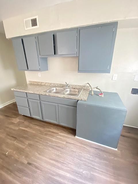 1st image of 3747 Faxon Ave
