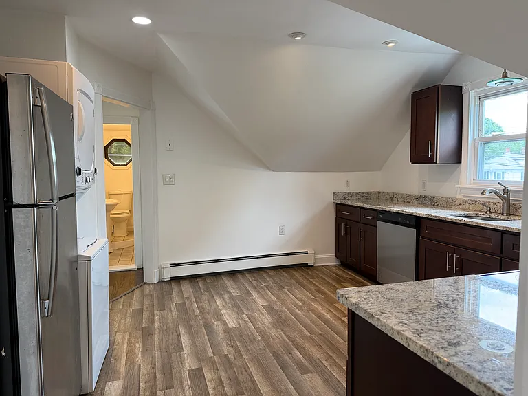 980 Washington St #2 — Photo 2