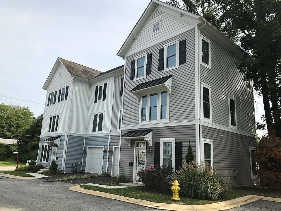 Townhome on right.