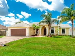 526 SW Laconic Ave, Port Saint Lucie, FL 34953