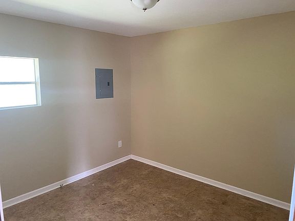 3rd image of 1073 E McLemore Ave #1-04-25