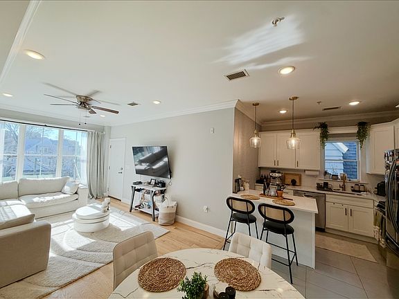4th image of 2765 John F Kennedy Blvd #4