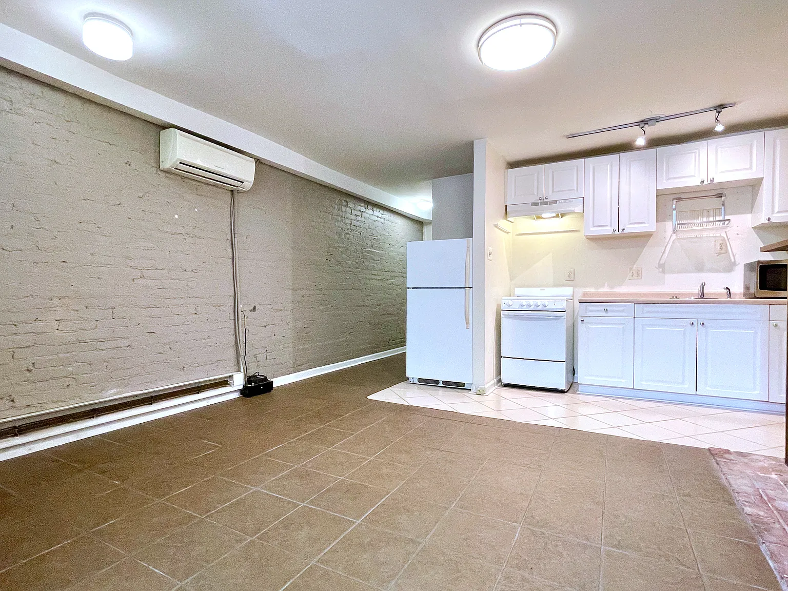1 bed, 600 sqft, $1,750 — Photo 4