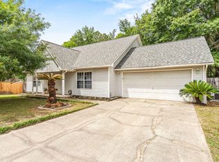 510 Hillview Cir, Crestview, FL 32536
