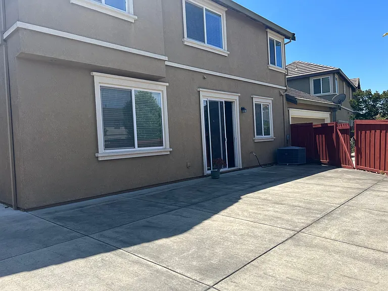 230 Cogburn Cir — Photo 13