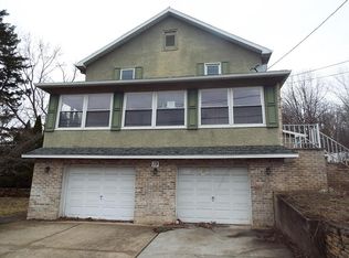 19 Connell St, Old Forge, PA 18518