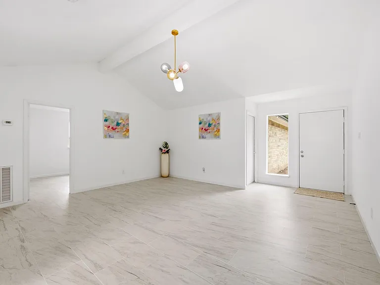 7310 Londres Dr — Photo 6