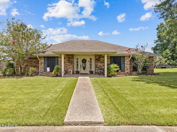 303 Hollywood St, Franklin, LA 70538