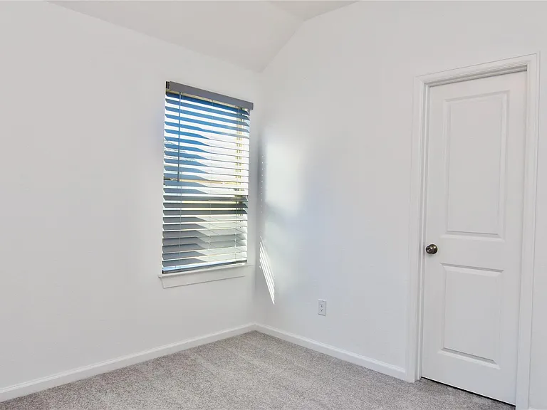 5427 Holly Haven Ct — Photo 23