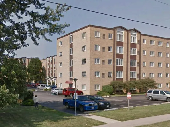 25735 Lorain Rd Unit 121, North Olmsted, OH 44070