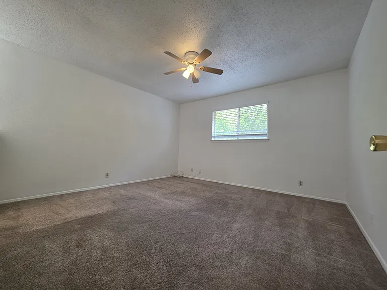 8818 Clearbrook Trl #A — Photo 14