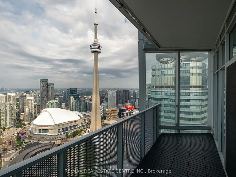 10 York St #6210 — Photo 41