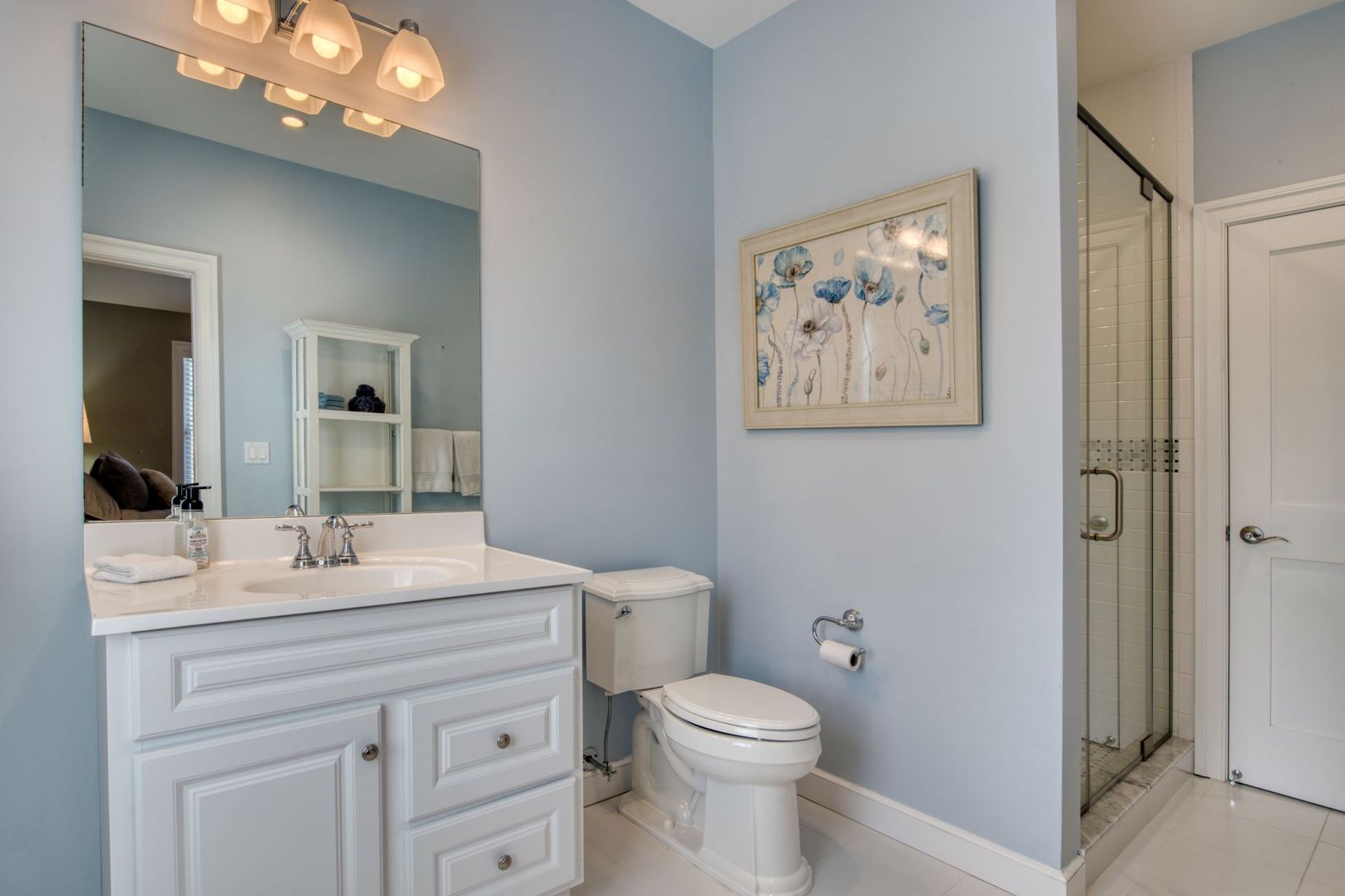  2nd floor full bath