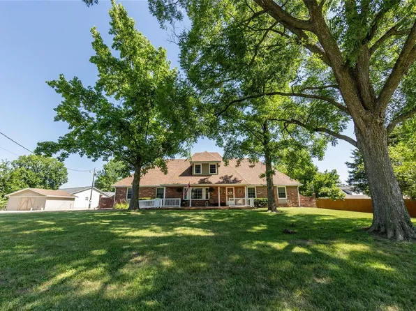 1701 Soest Rd, Rolla, MO 65401