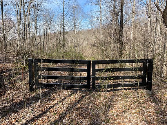 5th image of 209 Sugar Hill Rd