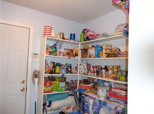 9800 Stoney Bridge Rd, Fort Worth, TX 76108