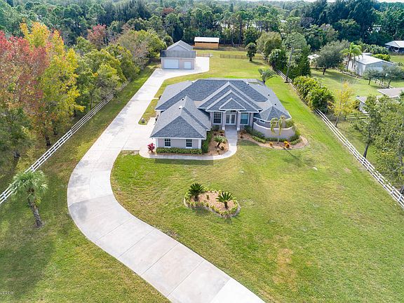 5th image of 4215 Carolwood Dr