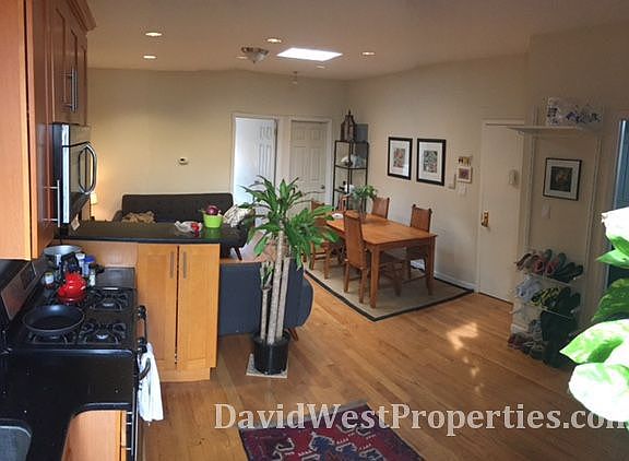 3rd image of 206 18th St APT 2