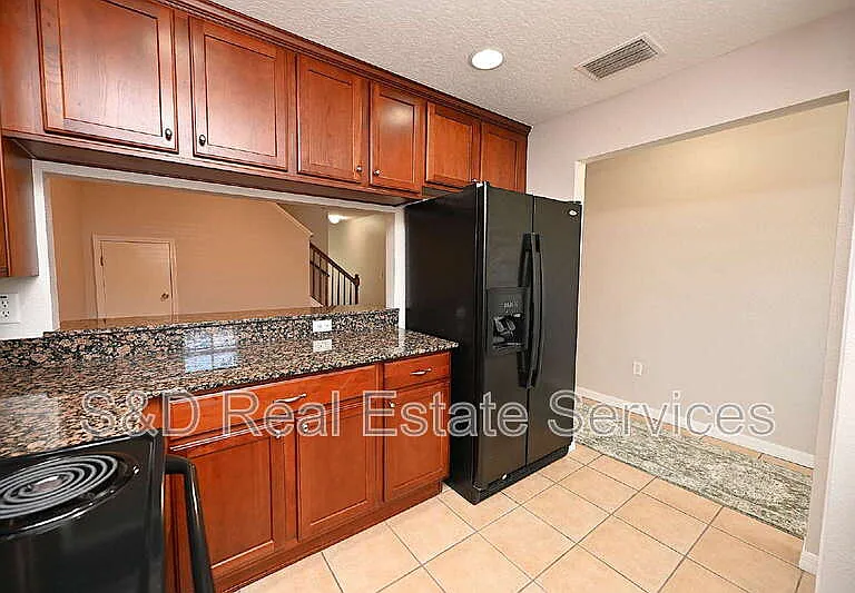 5360 River Rock Rd — Photo 9