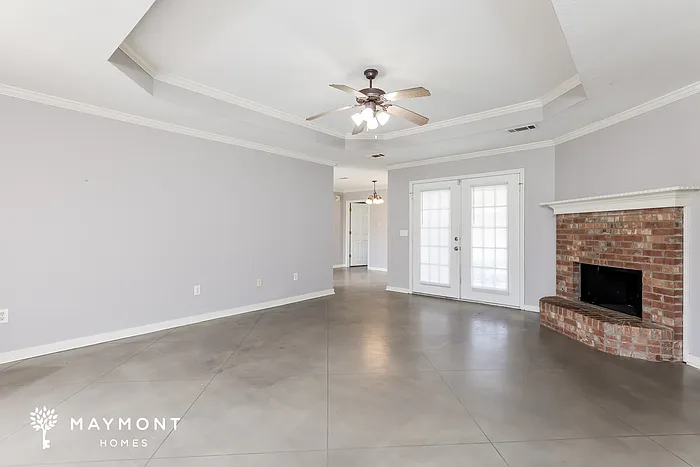 102 Red Oak Cv — Photo 3
