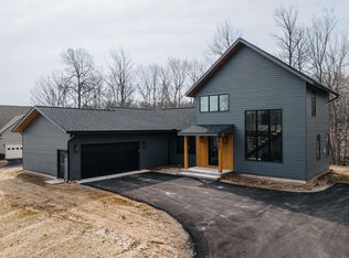 9360 E Creekside Trl, Traverse City, MI 49684