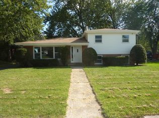 715 E 158th St, South Holland, IL 60473